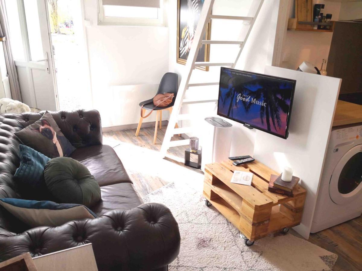 L'intimiste: Private Duplex In Saint-lô Apartment